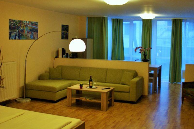 Apartments Hotel Petersburg ดุสเซลดอร์ฟ ภายนอก รูปภาพ
