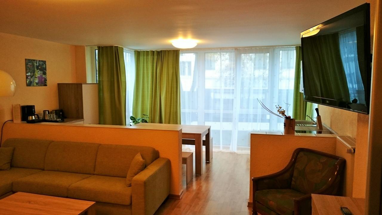 Apartments Hotel Petersburg ดุสเซลดอร์ฟ ห้อง รูปภาพ